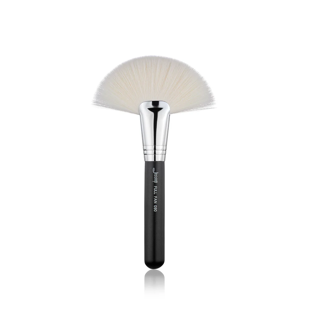 Large Fan Brush 090