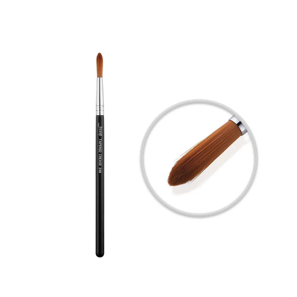 Tapered Cut Crease Brush 248