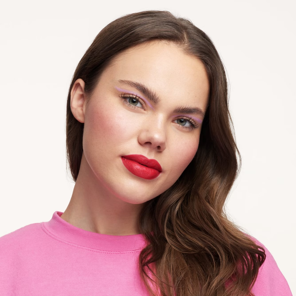 اسنس أحمر شفاه سائل مت يدوم لمدة 8 ساعات