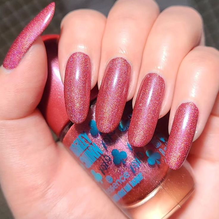 Essence Harley Quinn Holo Bomb Effect Nail Lacquer (01 Xoxo, Harley)