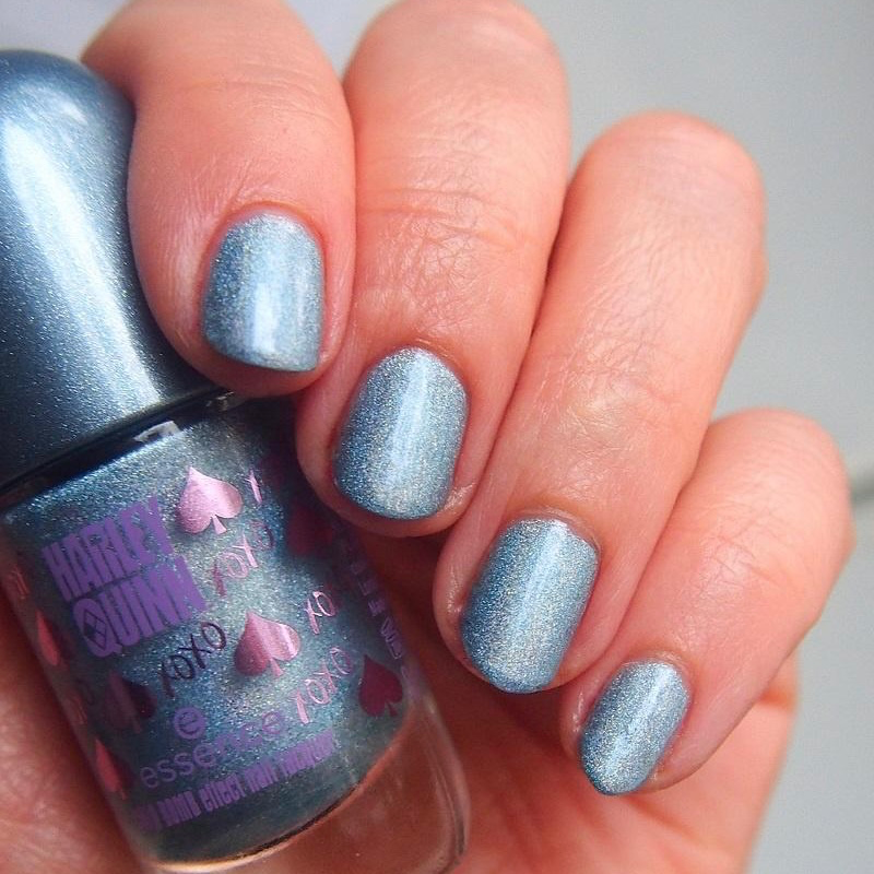 Essence Harley Quinn Holo Bomb Effect Nail Lacquer