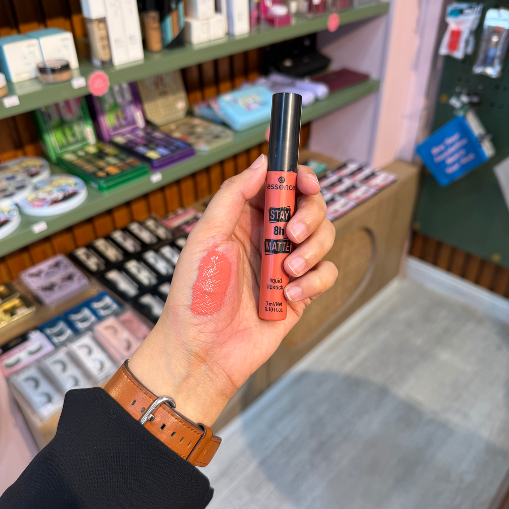 Essence STAY 8H MATTE LIQUID LIPSTICK (03 - Down To Earth)