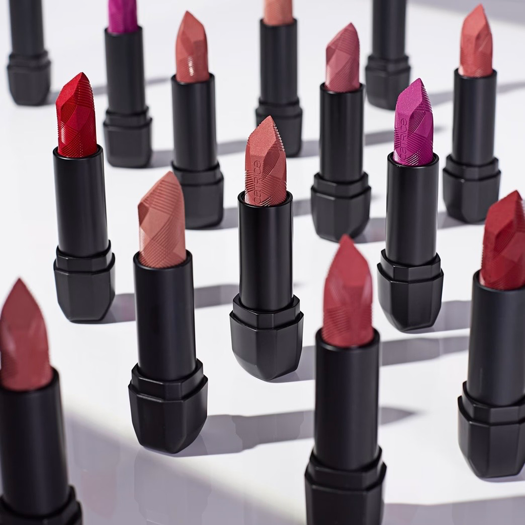 Catrice Scandalous Matte Lipstick (030 - Me Right Now)