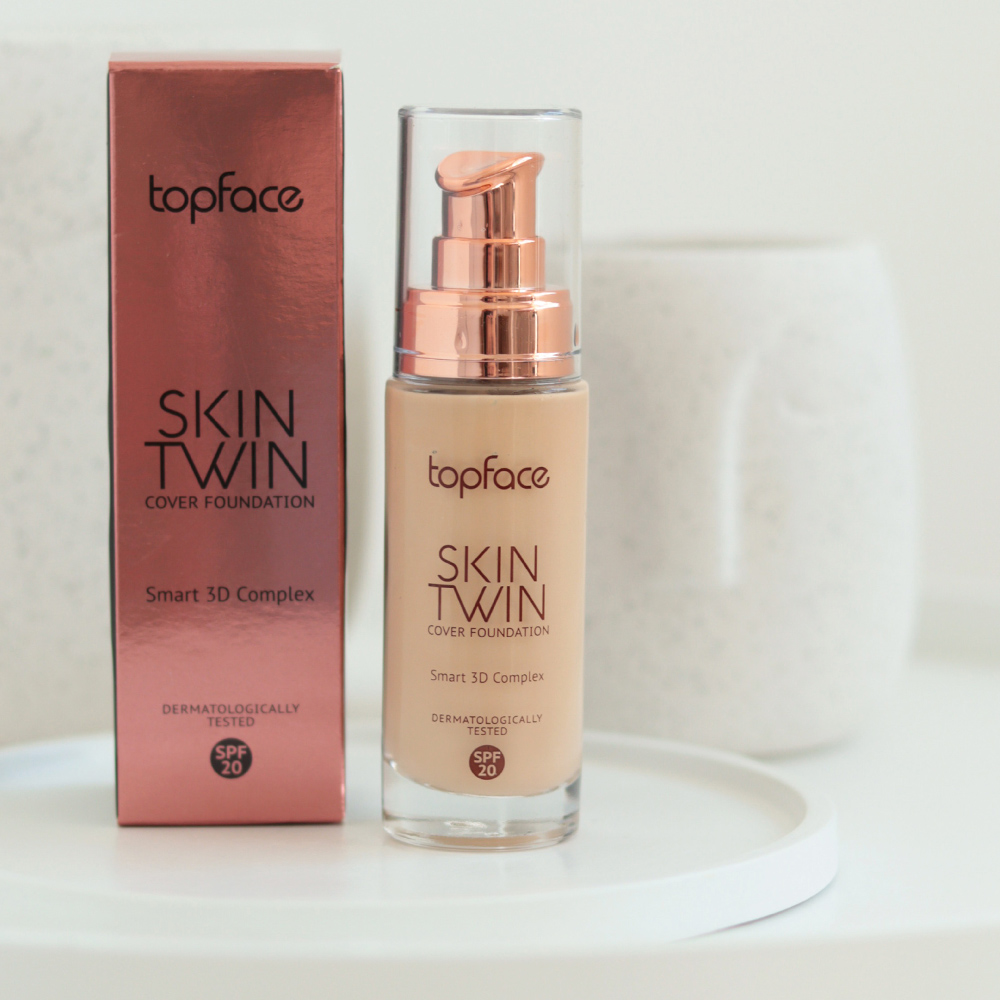 Top face Skin Twin Foundation (001)