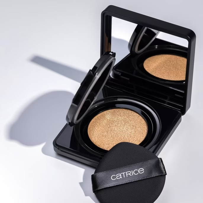 Catrice Invisible Cover Cushion Foundation (015W)