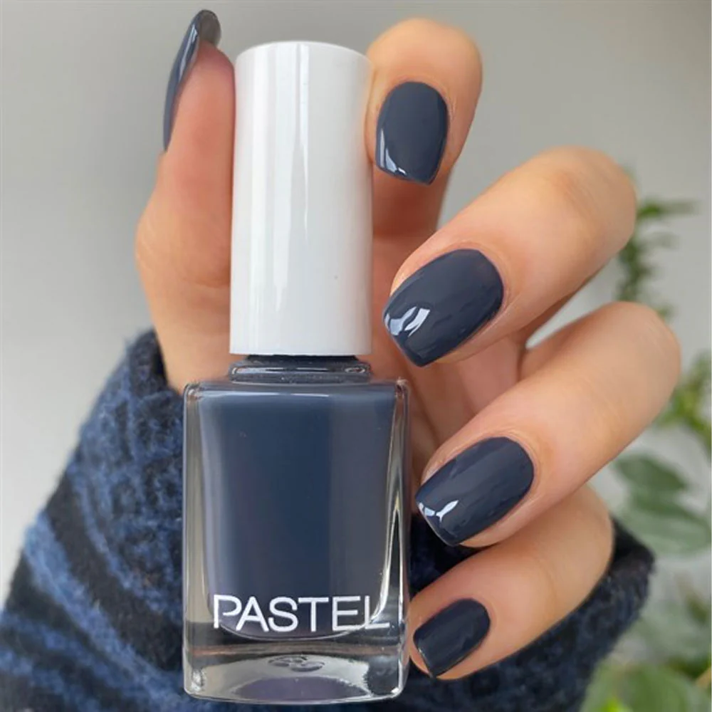PASTEL NAIL POLISH 13